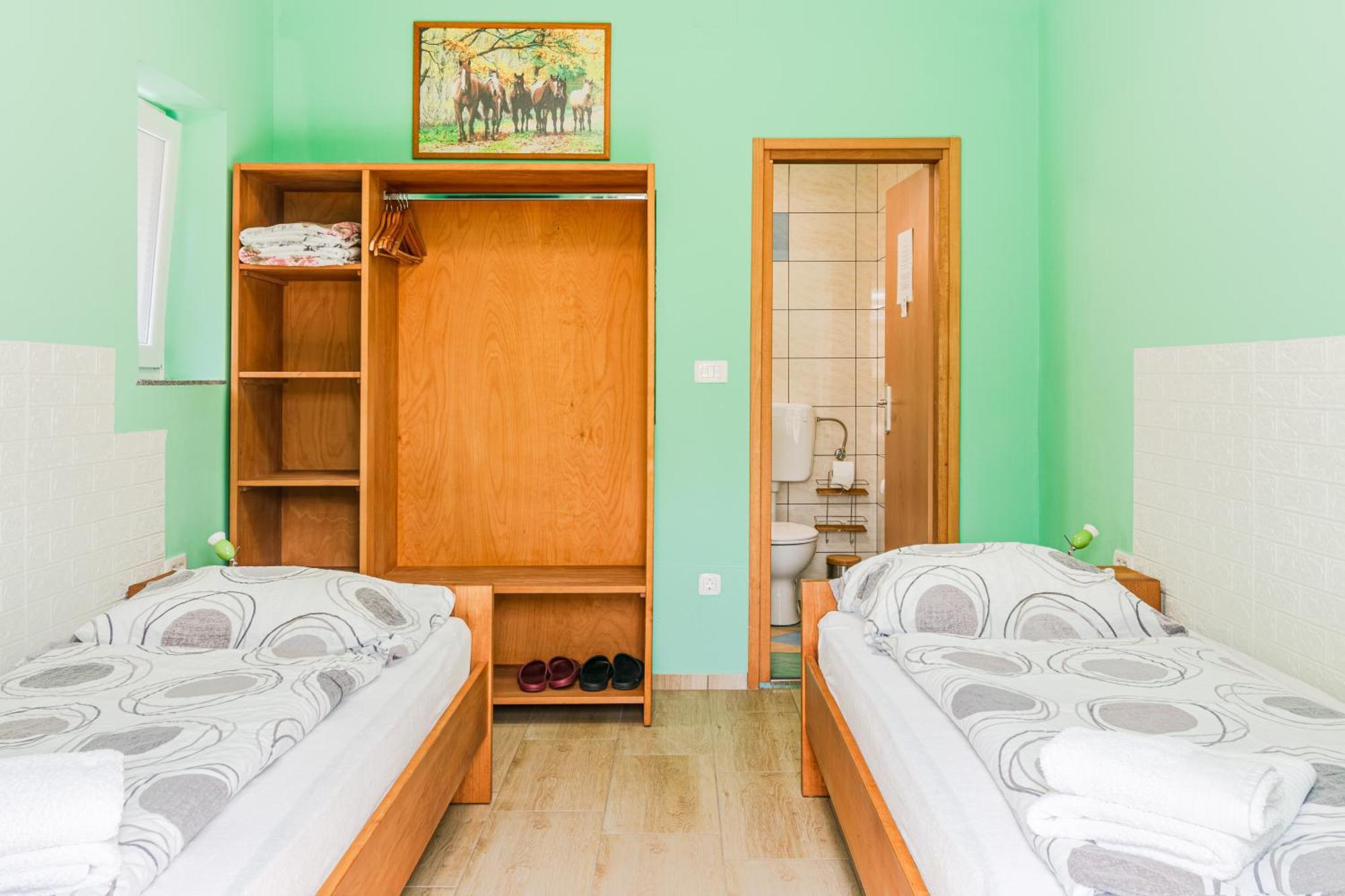 Apartments Orhideja Толмин Екстериор снимка
