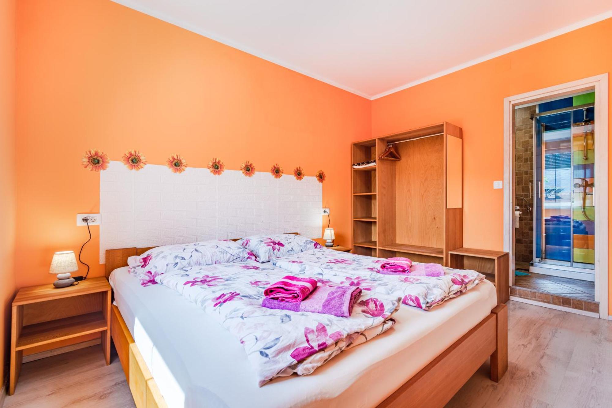 Apartments Orhideja Толмин Екстериор снимка